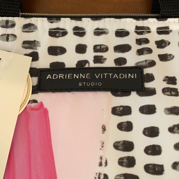 Adrienne Vittadini Studio Lunch Tote - Picture 5 of 8